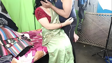 Virgin Bhabhi with big boobs was fucked by her friend on the bed