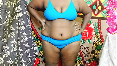 Tamil stepsister shows off her newly purchased bra and panties to all subscribers