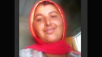 Mature village bhabhi 5 clips