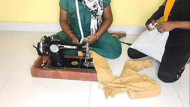 Tailor wali customer ka Lund dhak k customer se chodwa liye