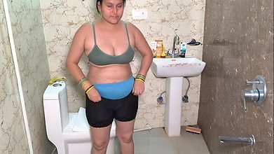 Puja ki choot me ?kela