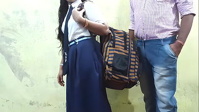 Padane ja rahi Gau ki ladaki ko pakad kr chod diya