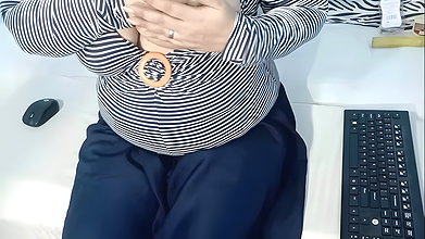 Oil Massage after showing big boobs with hot moaning in hindi during Live Webcam Show