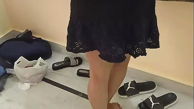 Nisha bhabhi ki chut me lund daal Diya baate krte krte