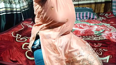 My stepaunt found her alone in Rome and her stepsister fucked her