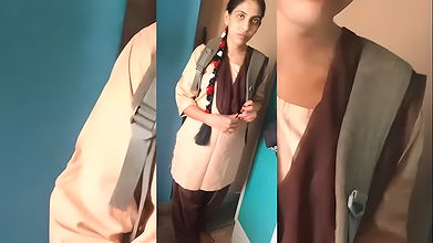 Indian School Girl Tight Pussy Fucking Huge Cum On Pussy Valentic’s Day Real MMS,Cowgirl Position