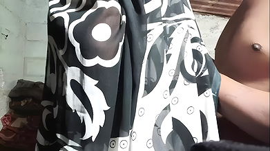 Hot Babes with Sexy Boobs Big Queen4desi