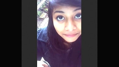Desi girl outdoor bj