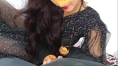 Desi bhabhi ne fali bar apne devar ko bula ke raat bhar chudai karai part 1