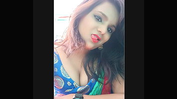 Beauty Desi Looking Girl Awesome Feagure Nice Cute Looking