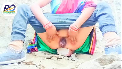 Bhabhi Saree Show Finger and Pusy Hindi
