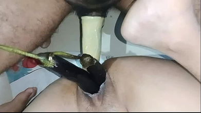 Bhabhi ki chut faad chudai double penetrated and pussy fisting