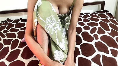 Desi Indian Didi ke boyfriend ne zabardasti gand or chut maar mar ke rola diya in hindi clear audio xxx saarabhabhi6