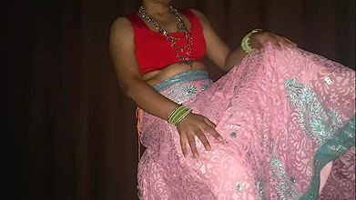 DESI HOTWIFE MASTRUBATION FOR GREAT ORGASM