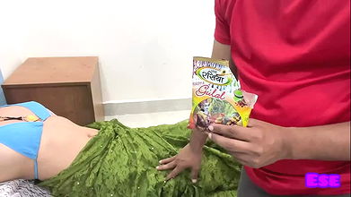 Desi Aunty First Took Cock in Her Pussy From Behind and Then Got Fucked While Playing Holi