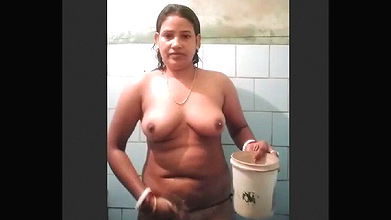Bhabhi in bathroom