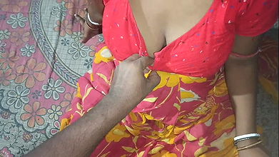 Mera apna bua ka Chhota beti ko apne ghar mein bola kar doggy style mein kiya chudai