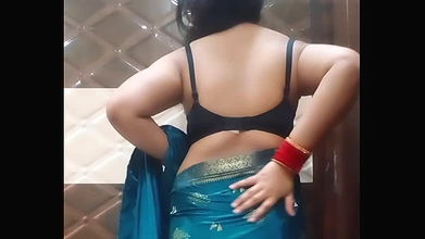 Newly married sister-in-law fucking herself by her finger