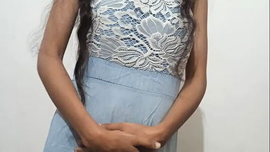 Indian hot and sexy bhabhi showing her pussy