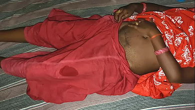 Dekhiye ganv ki wife kaise chudwati hai