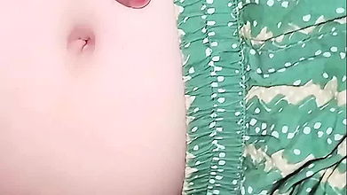 Aapni dost ki gf ko room pr le jakr choda