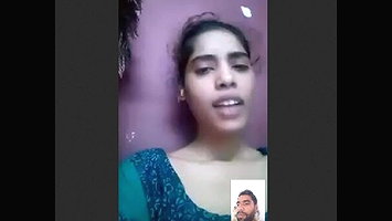 Desi Babe Showing Boobs on VC