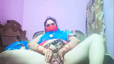 Gujarati bhabhi lehanga chholi fingering her sexy hairy pussy