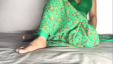 sexy girlfriend mastrubating destroyed pussy huge cucumber