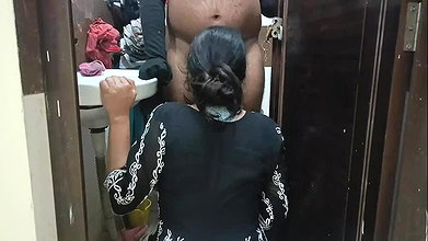 The school girl tuition came and the teacher caught it