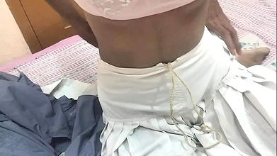 Indian Desi gaav ki school girlfriend ko jungle me le jaker uski chudai ki