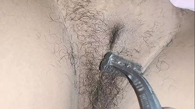 Bhabhi hairy pussy saving