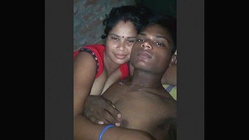 Village Bhabhi Enjoying with Young Devar