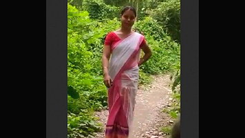 Assame Boudi Pussy Licking By Lover In Jungle