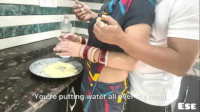 Devar Ne Bhabhi Ki Choli Mein Lagaya Aata aur Kari Jabardast Chut Chudai