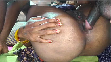 Indian Desi bhanja apne sage maami ko peheli bar gand me chod ke bhabhi ko rula diya