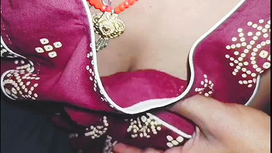 Pagal pati ne apne patni ko indian desi wife ki jaise ghori bana ke pela… The owner made the mistress have hard sex with his servant in his own house