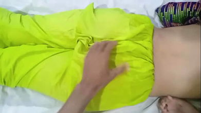 Jija sali during body massage and fucked her hard Massage ke bahne chudayi desi Sali