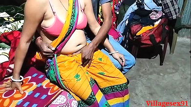 Homemade boudi chudai in green saree