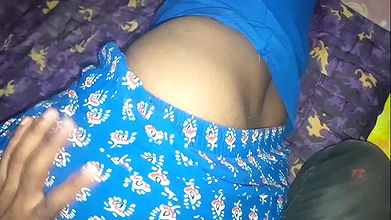 Desi Indian Woman Romantic Chudai – Full Video