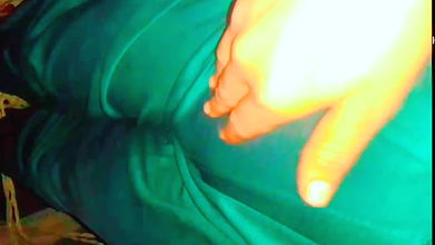 Desi housewife’s husband has gone abroad and madam is cooling her sexy thirsty pussy