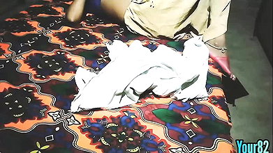 Bhabhi ko mare bana kar pela aur litaya aur mare bana lund dalwaya your82