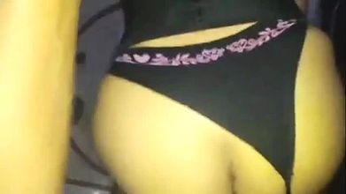 Black shirt girl fucking first time