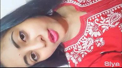 Desi Girl Siya ne Banana se Chut ki grmi shant ki