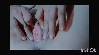 Hot beautiful pussy, fitness body, hot sexy woman, I am fond of sensuality, I am masturbating naked and feeling the cock, my pus