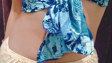 Sexy bhabhi in bathroom