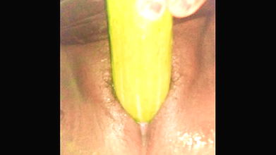 Village girl Veenax82 secretly went into the bathroom and got fucked