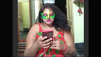 Silkishamita Nude Show