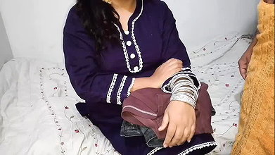 The Sali hid her jiju clothes under the ass