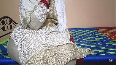 Paki Old beautiful Gf aagai phudi marwane