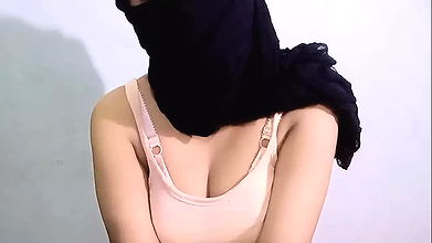 Muslim Wife Fucked by Her Friend Sex Hindi Story and Dirty Talk